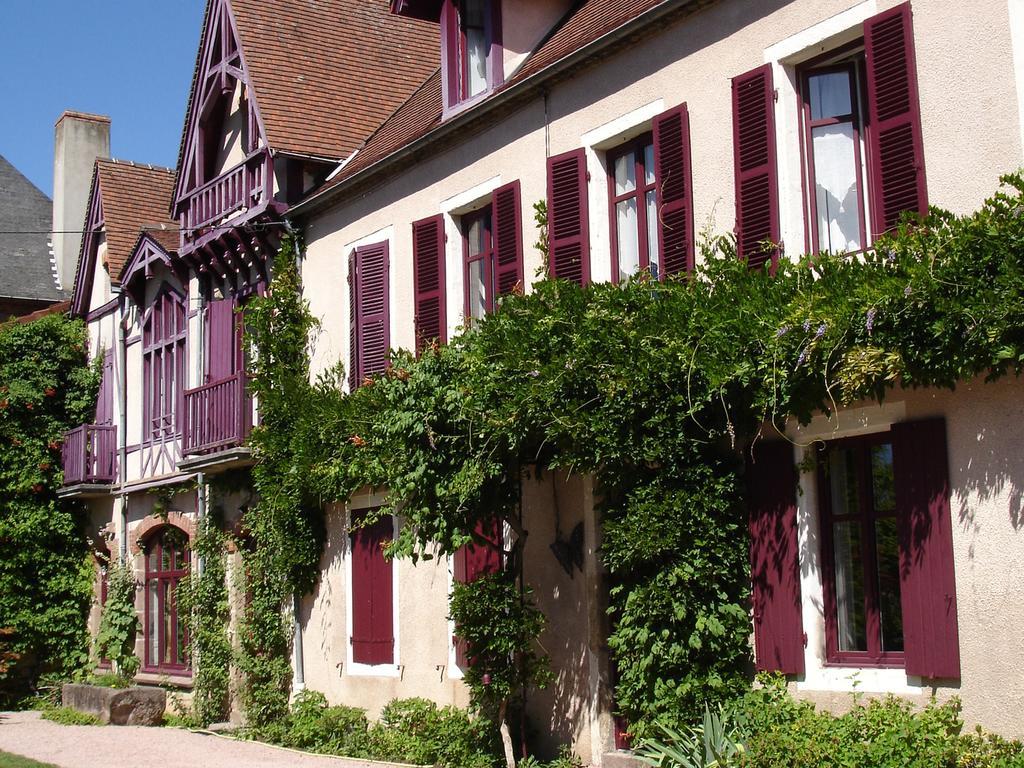 Au Puy Des Verites Lapalisse Exterior photo